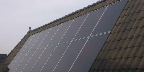 zonnepanelen in dak